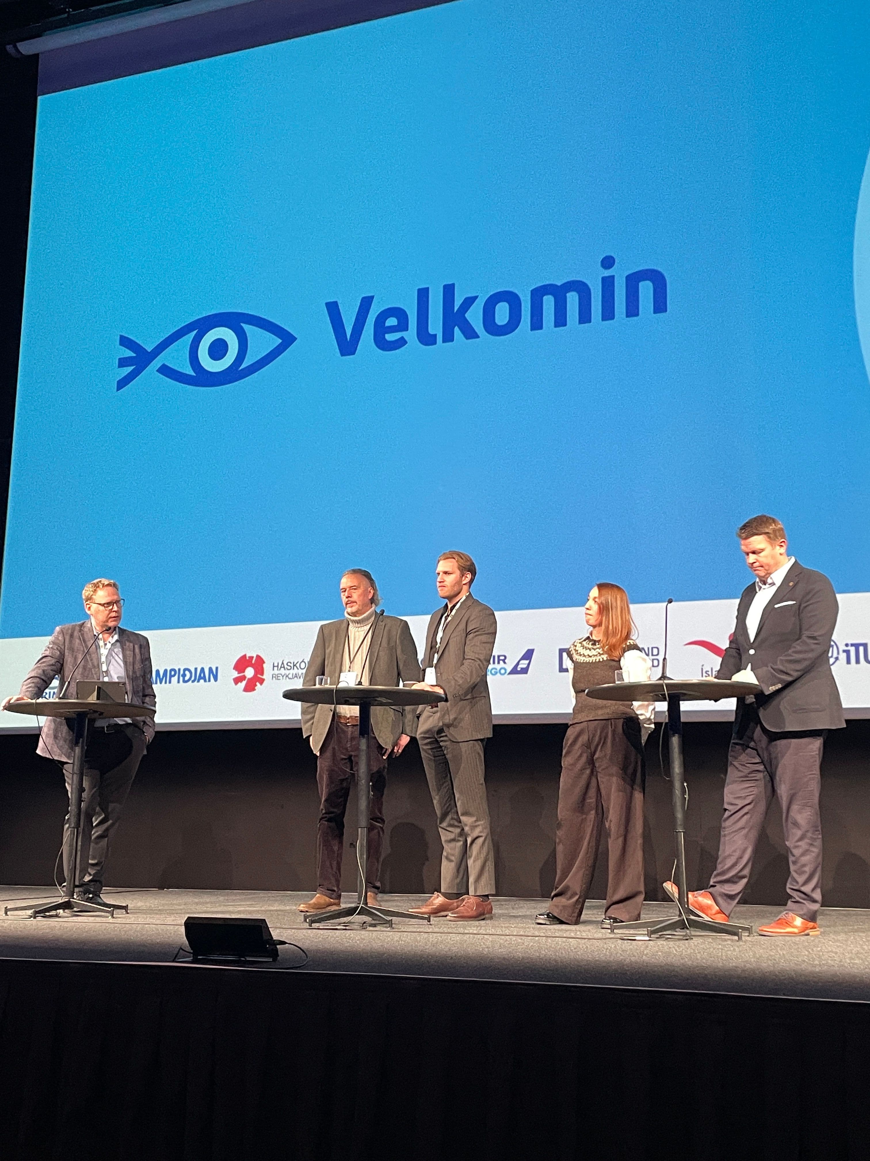 Gísli moderates a session at The Seafood Conference